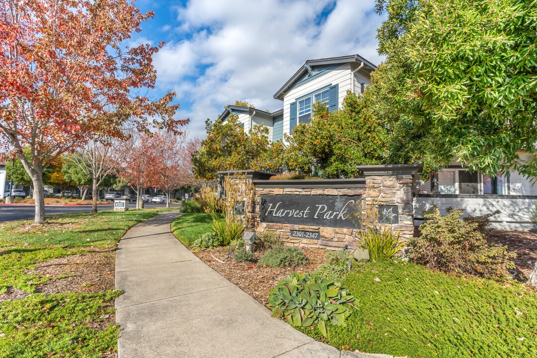 Harvest Park Apartment Homes in Santa Rosa, CA - Building Photo