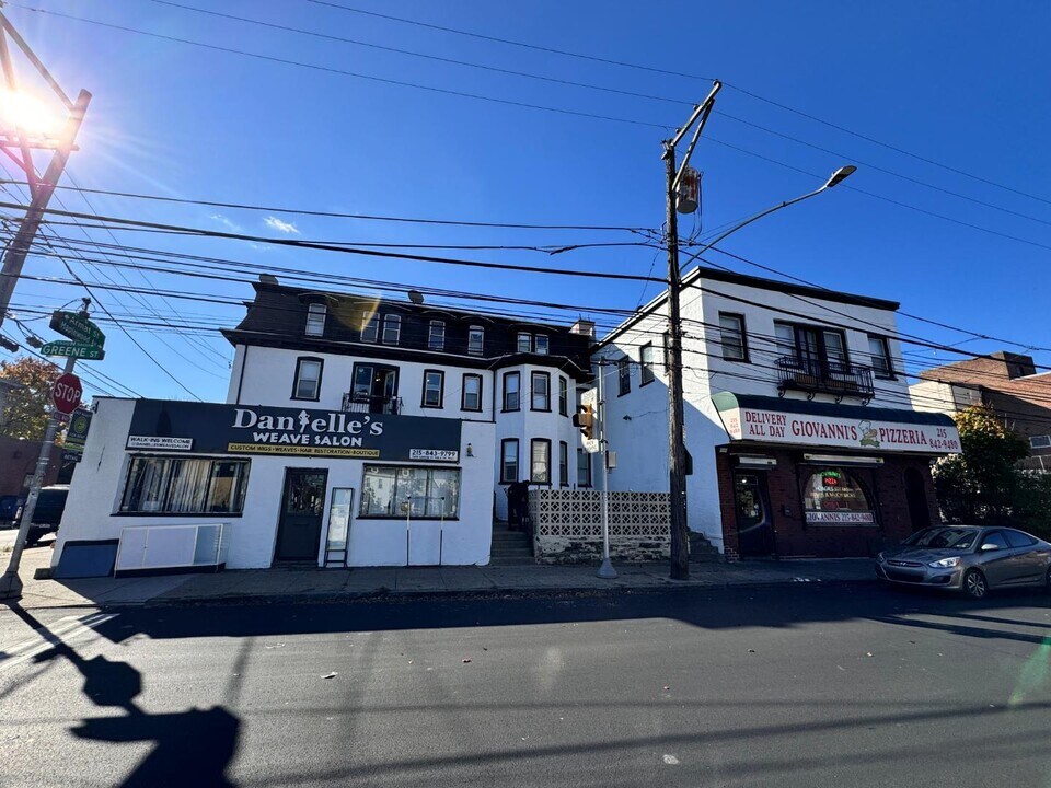5600 Greene St in Philadelphia, PA - Building Photo