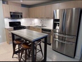 1431 Pacific Hwy in San Diego, CA - Building Photo - Building Photo