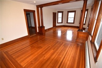 490 Manville Rd in Woonsocket, RI - Building Photo - Building Photo