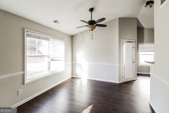 3853 Plymouth Rock Drive in Loganville, GA - Building Photo - Building Photo