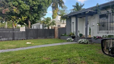 956 NE 80th St in Miami, FL - Building Photo - Building Photo