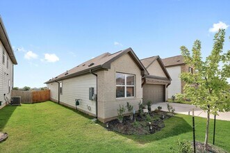 308 Palo Brea Lp in Hutto, TX - Building Photo - Building Photo