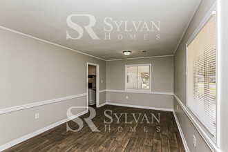 324 Sun Dr in Jackson, MS - Building Photo - Building Photo
