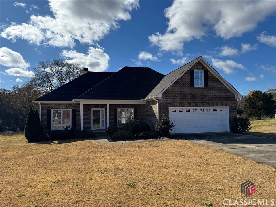 1040 Willowynd Point in Watkinsville, GA - Building Photo