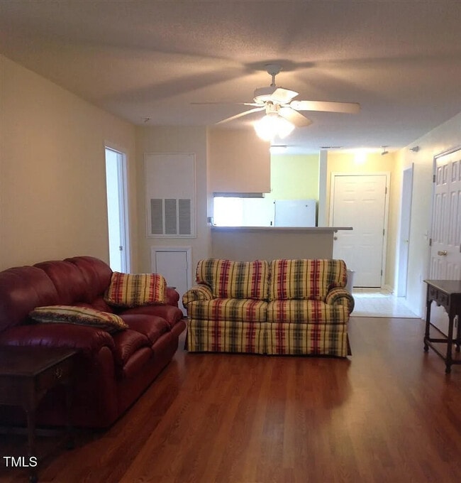 Room in Condo on University Woods Rd in Raleigh, NC - Building Photo - Building Photo