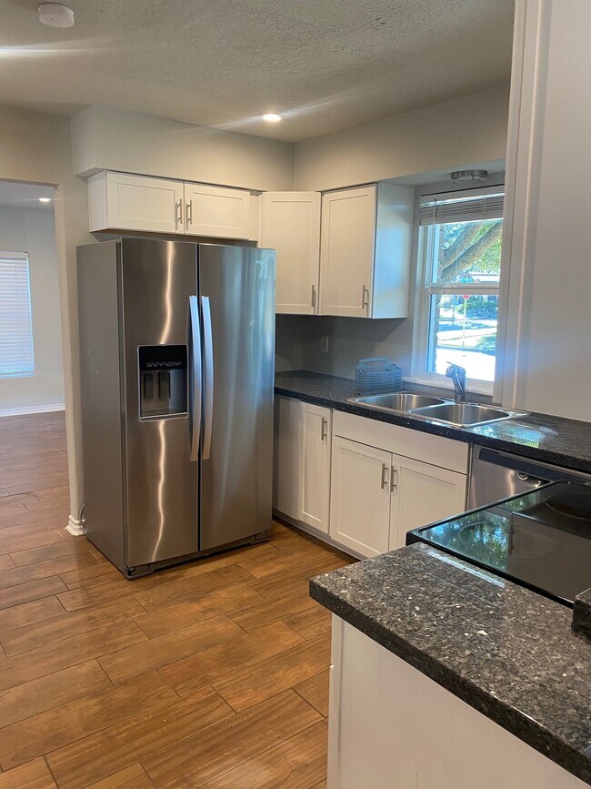 4603 Hickory Downs Dr