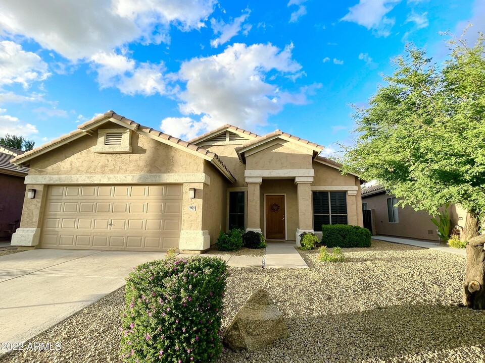 9634 E Palm Ridge Dr in Scottsdale, AZ - Foto de edificio