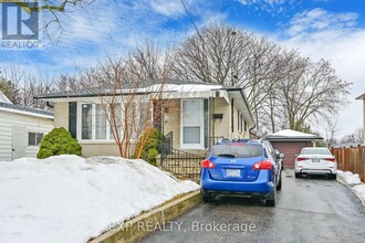 114 Glen Cameron Rd in Markham, ON - Building Photo - Building Photo