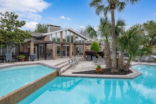 Park Trails in Houston, TX - Building Photo