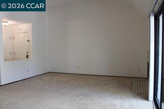 3614 Stoneglen S in Richmond, CA - Building Photo - Building Photo