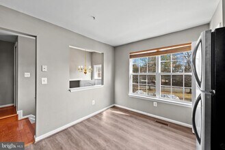 8833 Hawthorne Ct in Ellicott City, MD - Building Photo - Building Photo