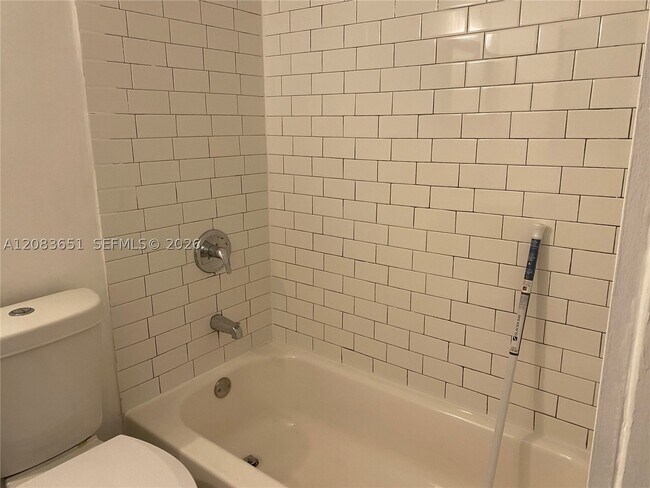 property at 1 Edgewater Dr