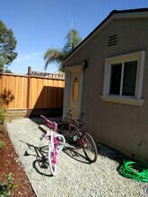 1015 Tulane Ave in San Leandro, CA - Building Photo - Building Photo
