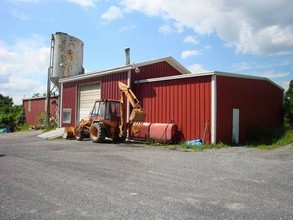 Route 210 S in Lewisburg, WV - Building Photo - Building Photo