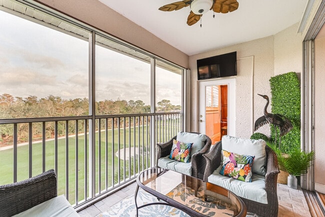 6824 Sterling Greens Dr in Naples, FL - Building Photo - Building Photo