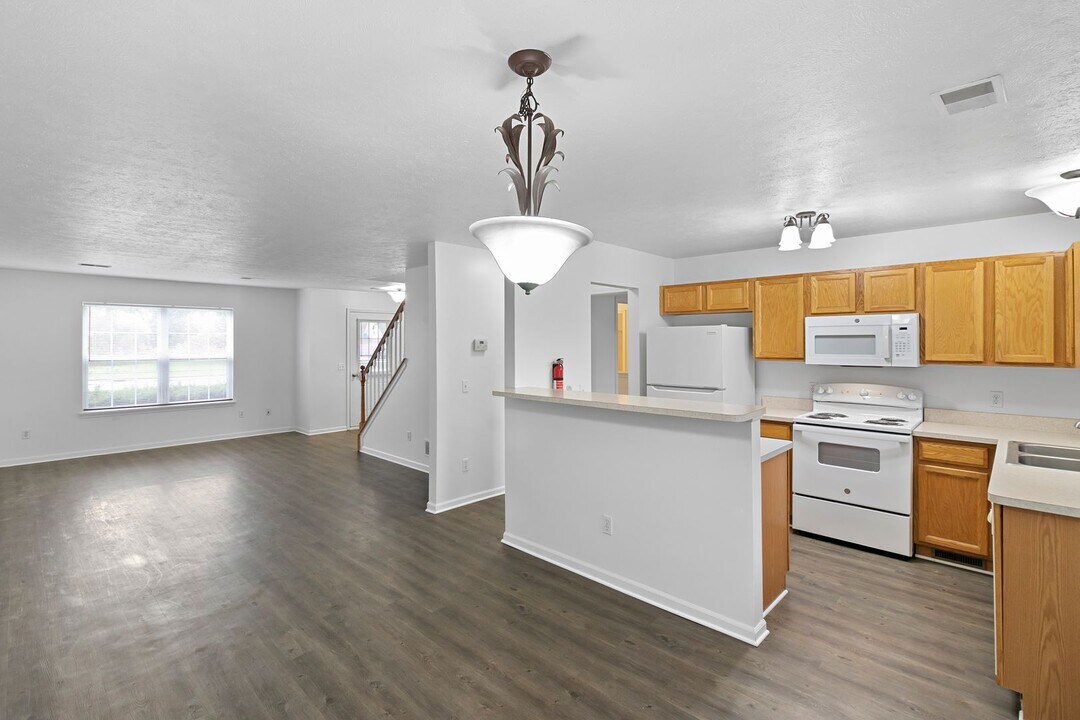 Cattail Lane Townhomes in Pinckney, MI - Foto de edificio