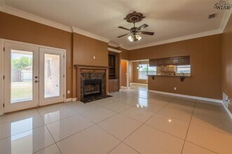 6027 Laci Ln in Wichita Falls, TX - Building Photo - Building Photo