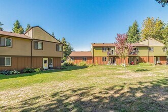 39501 Evans St in Sandy, OR - Foto de edificio - Building Photo