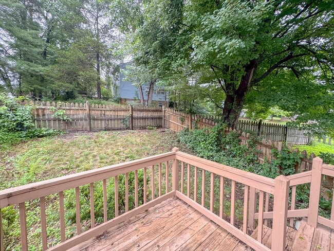 4685 Oriole Ct in Charlottesville, VA - Building Photo - Building Photo