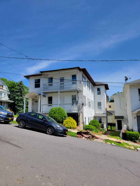 448 Taylor Ave in Scranton, PA - Building Photo