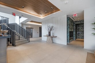 Ten310 in Los Angeles, CA - Building Photo - Building Photo