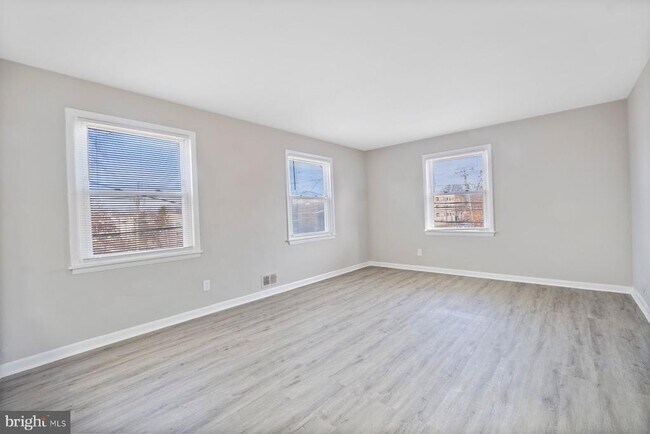 883 Bellevue St SE in Washington, DC - Building Photo - Building Photo