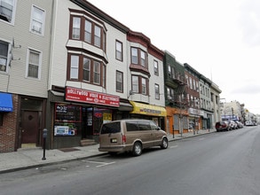 2212 Bergenline Ave in Union City, NJ - Building Photo - Building Photo