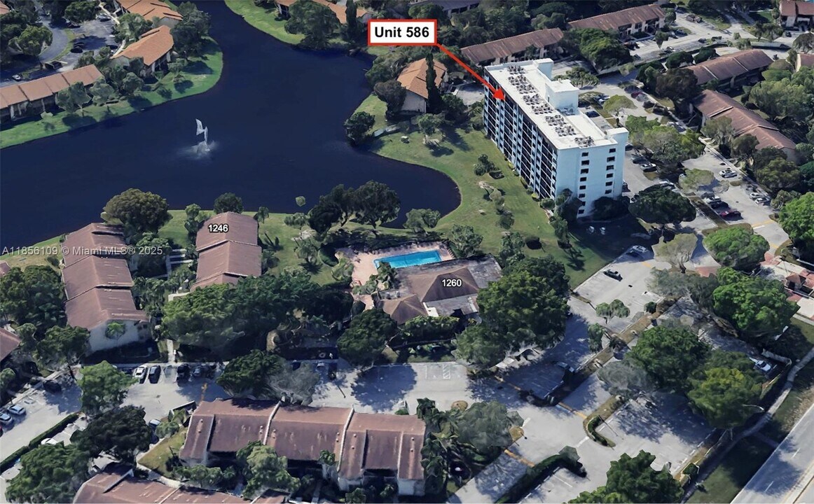 1266 S Military Trail in Deerfield Beach, FL - Building Photo