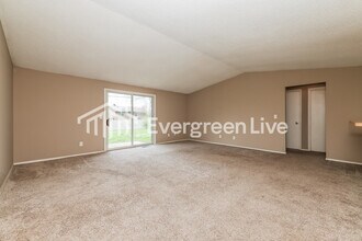 4724 Stonehedge St in Dayton, OH - Foto de edificio - Building Photo