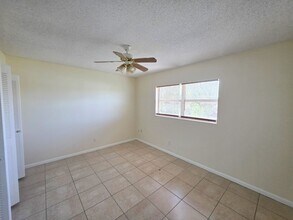 1655 Highland Ave in Vero Beach, FL - Building Photo - Building Photo
