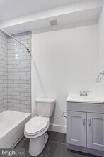 1317 N Myrtlewood St in Philadelphia, PA - Building Photo - Building Photo