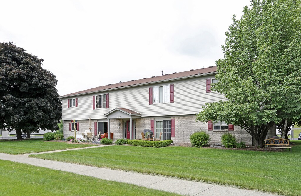Sterling Court Apartments Sterling Heights, MI Apartments For Rent