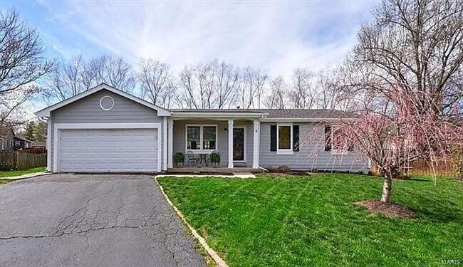 9 Bee Ridge Ct in St. Peters, MO - Building Photo - Building Photo