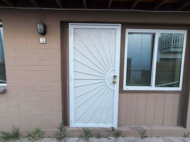 5425 E 30th St, Unit 3