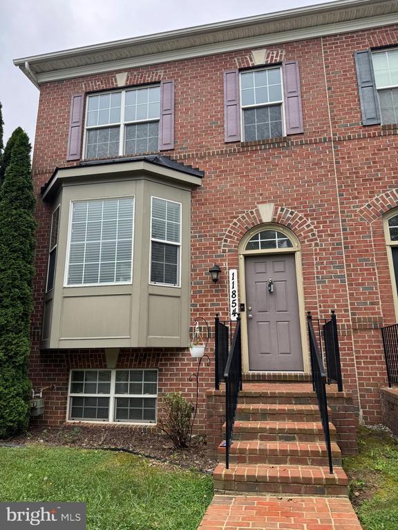 property at 11854 Skylark Rd
