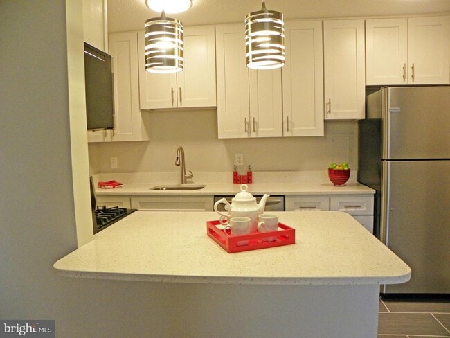 property at 501 Slaters Ln