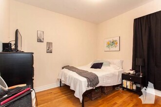 1516 W Waveland Ave, Unit 1 in Chicago, IL - Building Photo - Building Photo