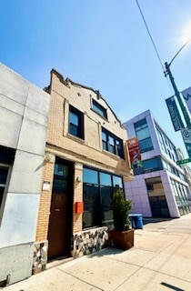 831 N Ashland Ave, Unit 2