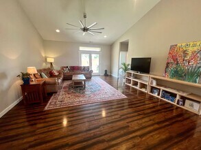 609 Lilac Way in Ellensburg, WA - Building Photo - Building Photo