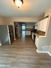 89 Park Valley Ln in Brookhaven, PA - Building Photo - Building Photo