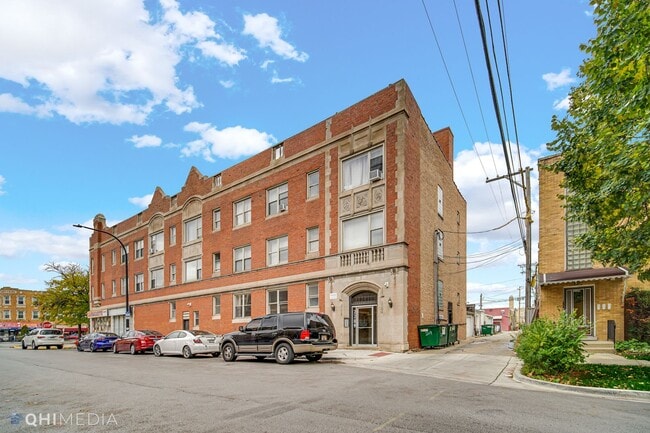 property at 2209 S 61st Ct
