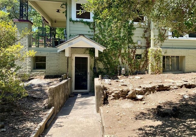 property at 309 E 32nd St