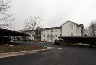 Churchman Woods in Indianapolis, IN - Foto de edificio - Building Photo