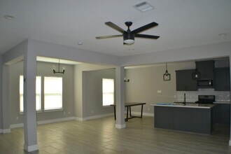 9837 Fabiola Dr in Houston, TX - Building Photo - Building Photo