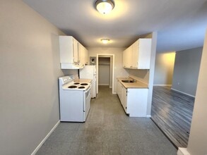7 Reading Crescent in Saint John, NB - Building Photo - Building Photo