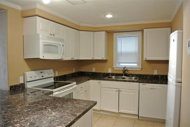 1510 Avenue K in Galveston, TX - Building Photo - Building Photo