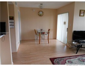 540 S Park Rd-Unit -27-9 in Hollywood, FL - Building Photo - Building Photo