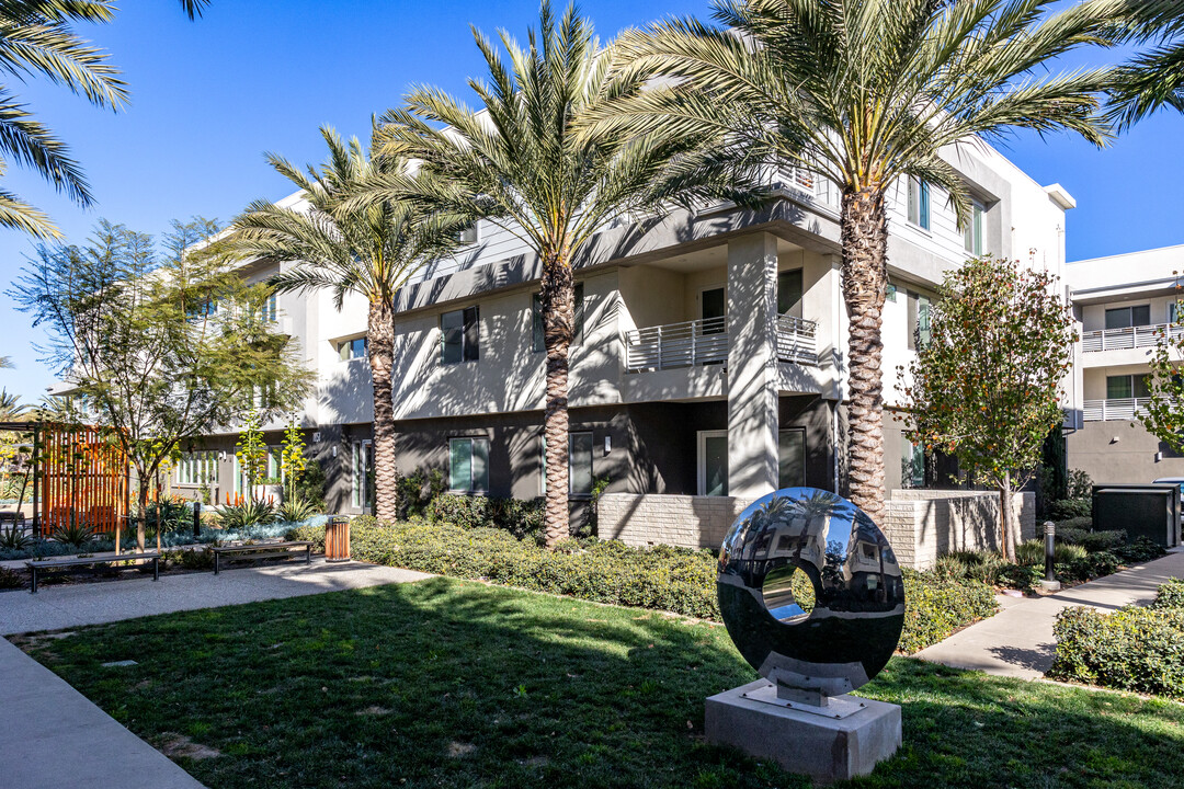 A-Town Townhomes in Anaheim, CA - Building Photo