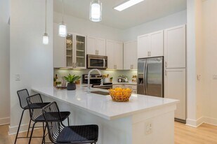 Allure at Southpark in Charlotte, NC - Building Photo